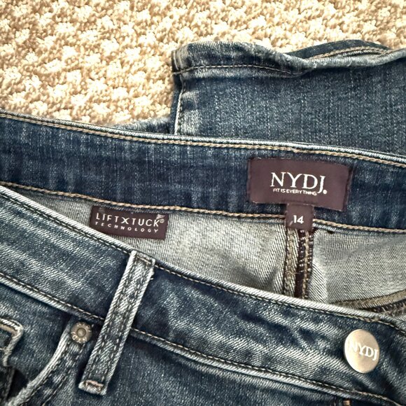 NYDJ Emma High Rise Relaxed Slender Straight Jeans in Romance size 14 - Picture 3 of 8